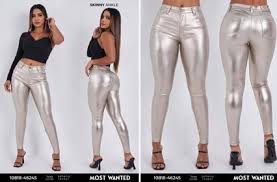 JEAN LEVANTA COLA TIPO CUERO