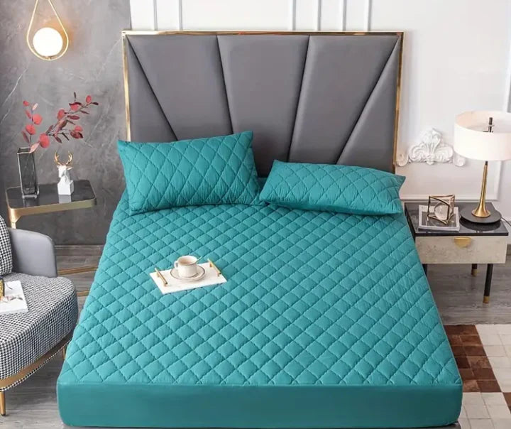 PROTECTOR DE COLCHON ANTIFLUIDO Y FUNDAS