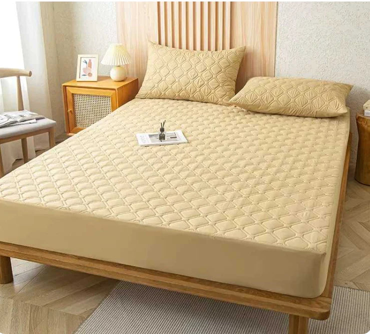 PROTECTOR DE COLCHON ANTIFLUIDO Y FUNDAS